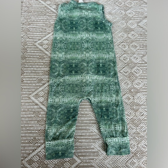 Kate Quinn Green Croc 0-3 Months Sleeveless Button Down Union Suit Bamboo - Picture 2 of 4